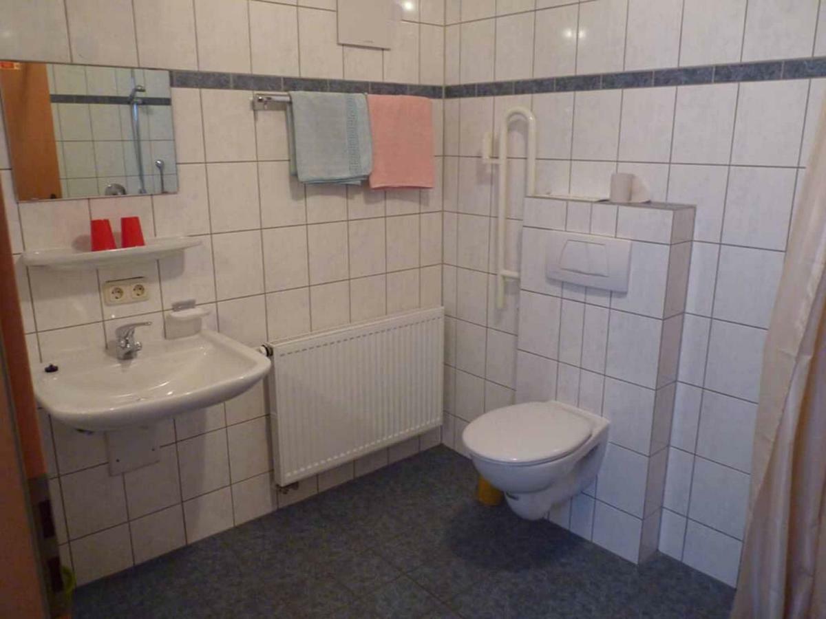 Gasthof-Pension-Metzgerei Jaeger Michelsneukirchen ภายนอก รูปภาพ