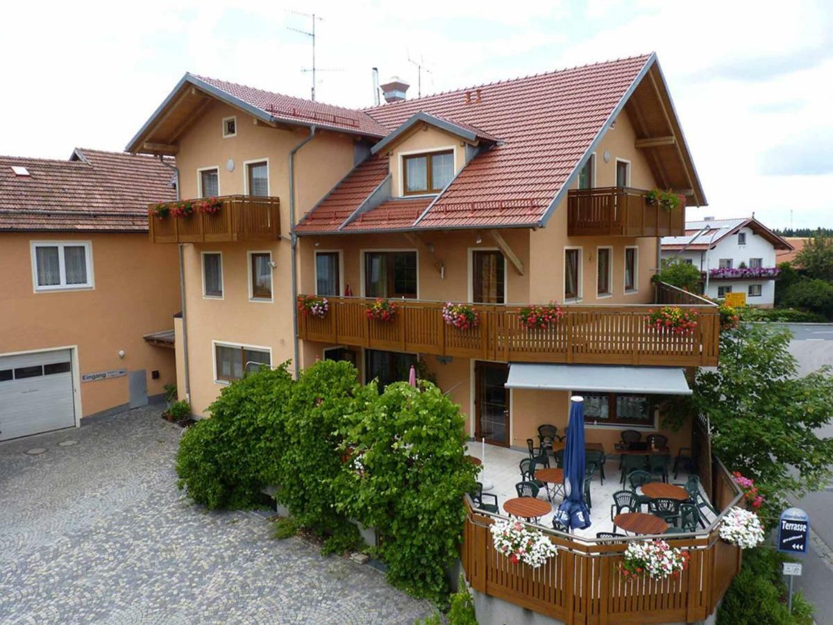 Gasthof-Pension-Metzgerei Jaeger Michelsneukirchen ภายนอก รูปภาพ